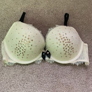 Victoria Secret Fashion Show Push-up